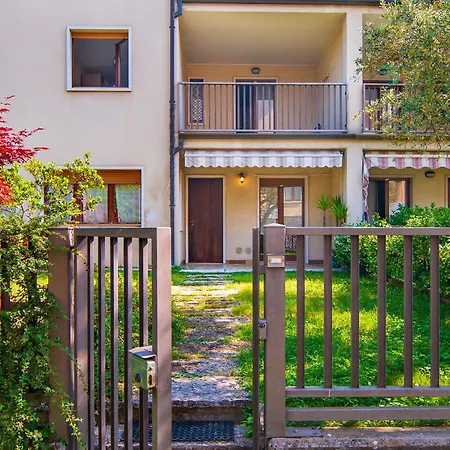 Gardenhouse - Wifi And Garden Guest house Verona
